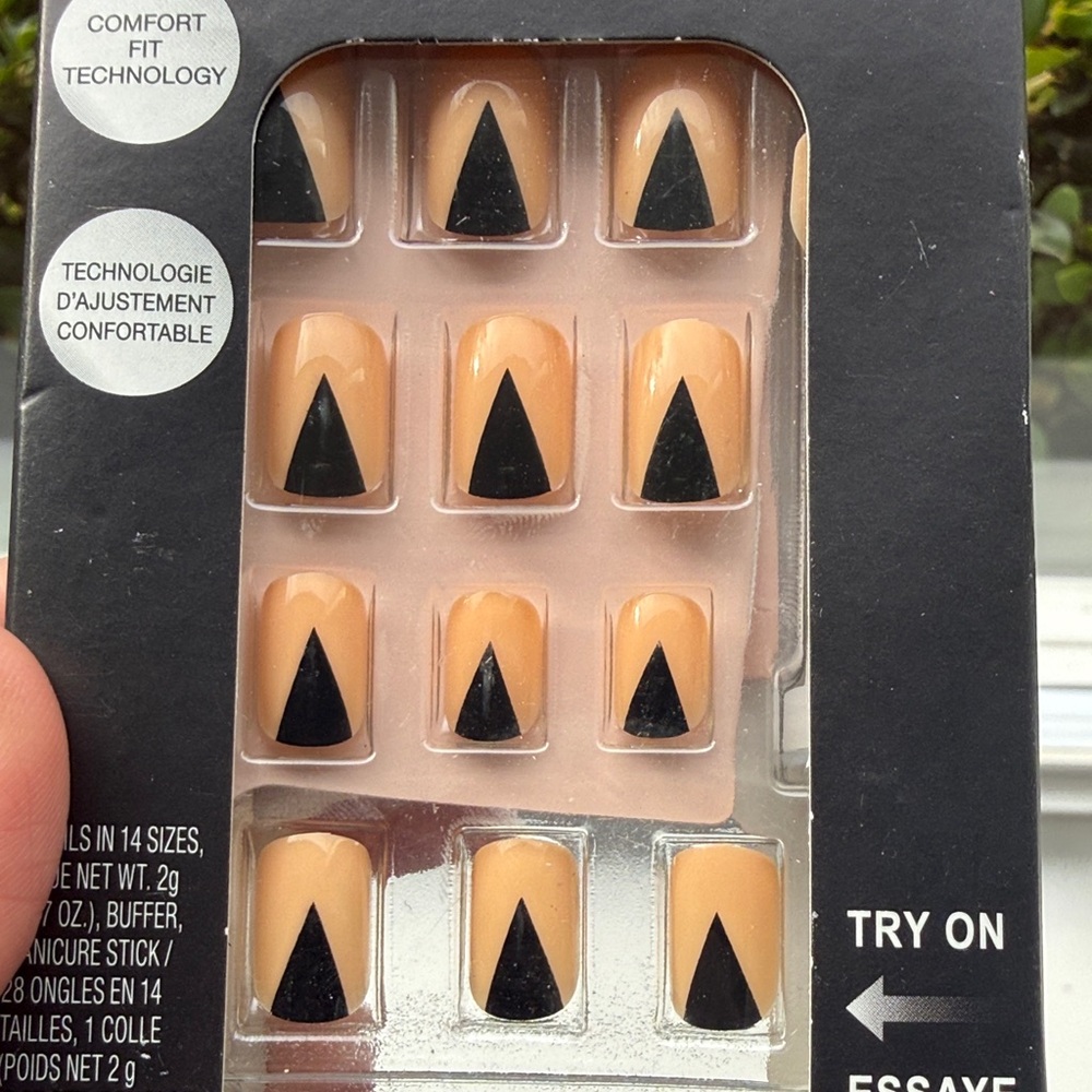Sensationail Salon Nails Short‎ Square Nude Black Accent Press On Nails New